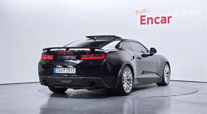 Chevrolet Camaro SS 6.2 V8 3