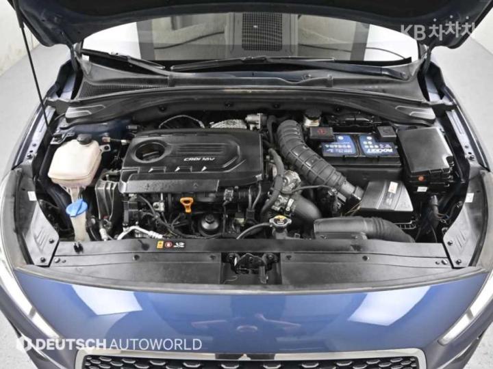 Hyundai i30 PD Diesel 1.6 Premium 7