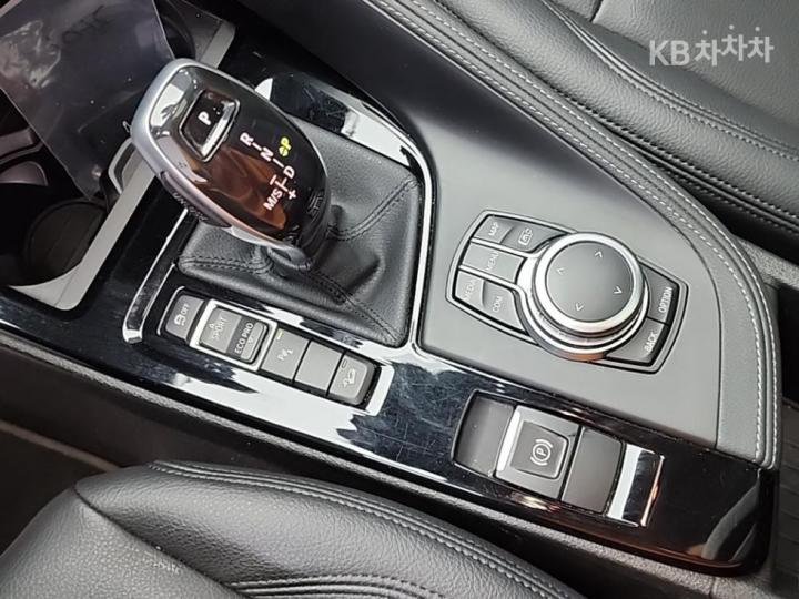 BMW X1 F48 xDrive 20i xLine SE 9