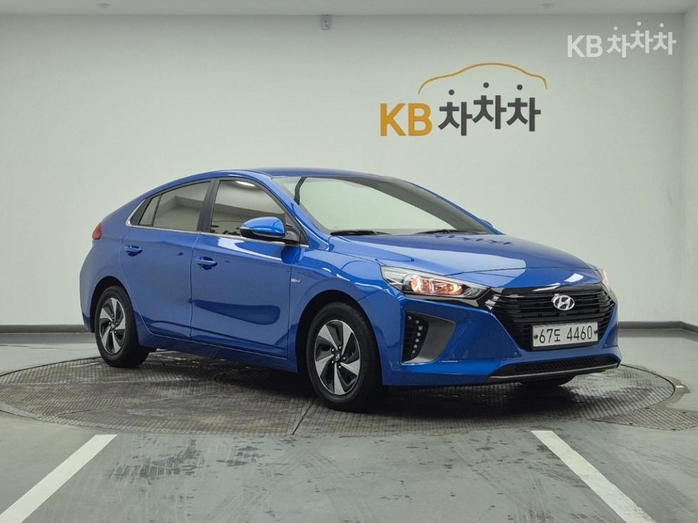 2017 - hyundai ioniq