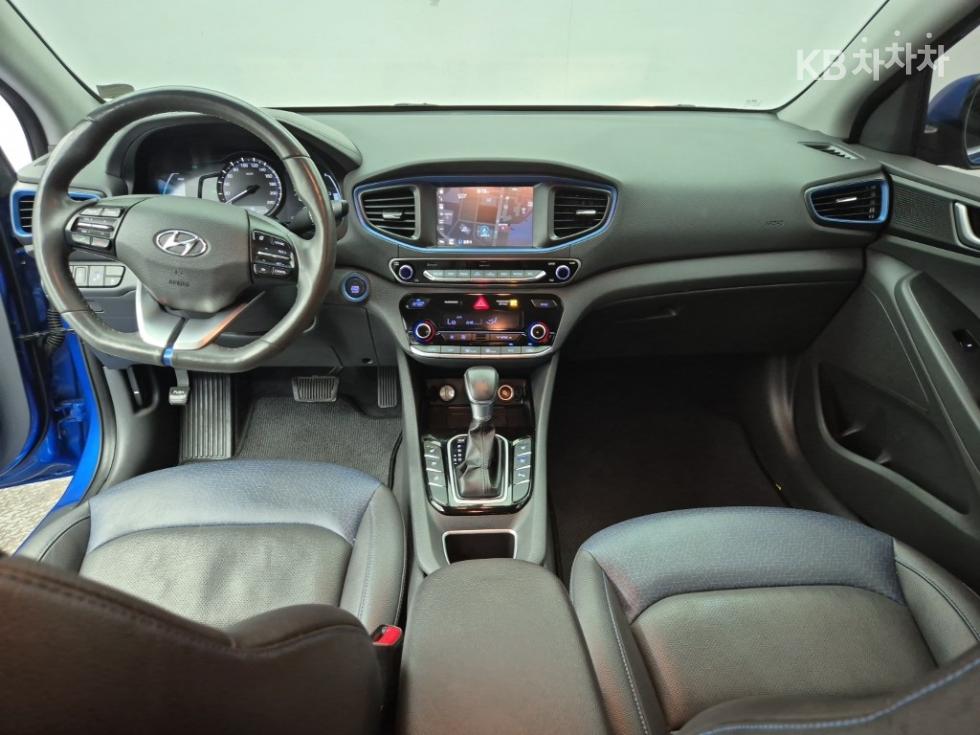 2017 - hyundai ioniq
