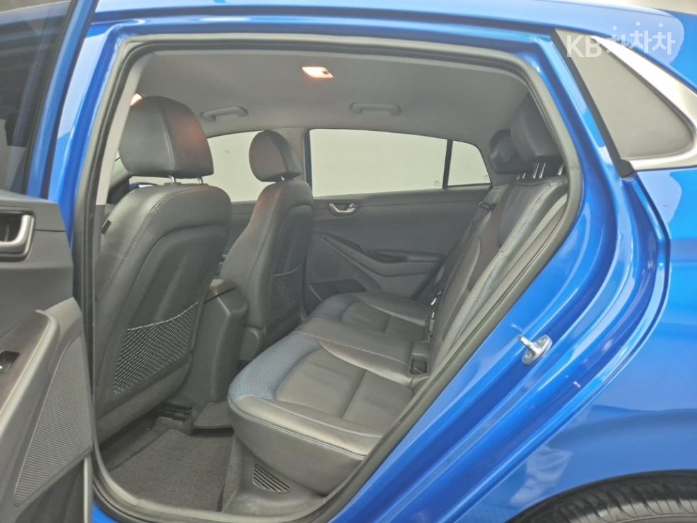 2017 - hyundai ioniq
