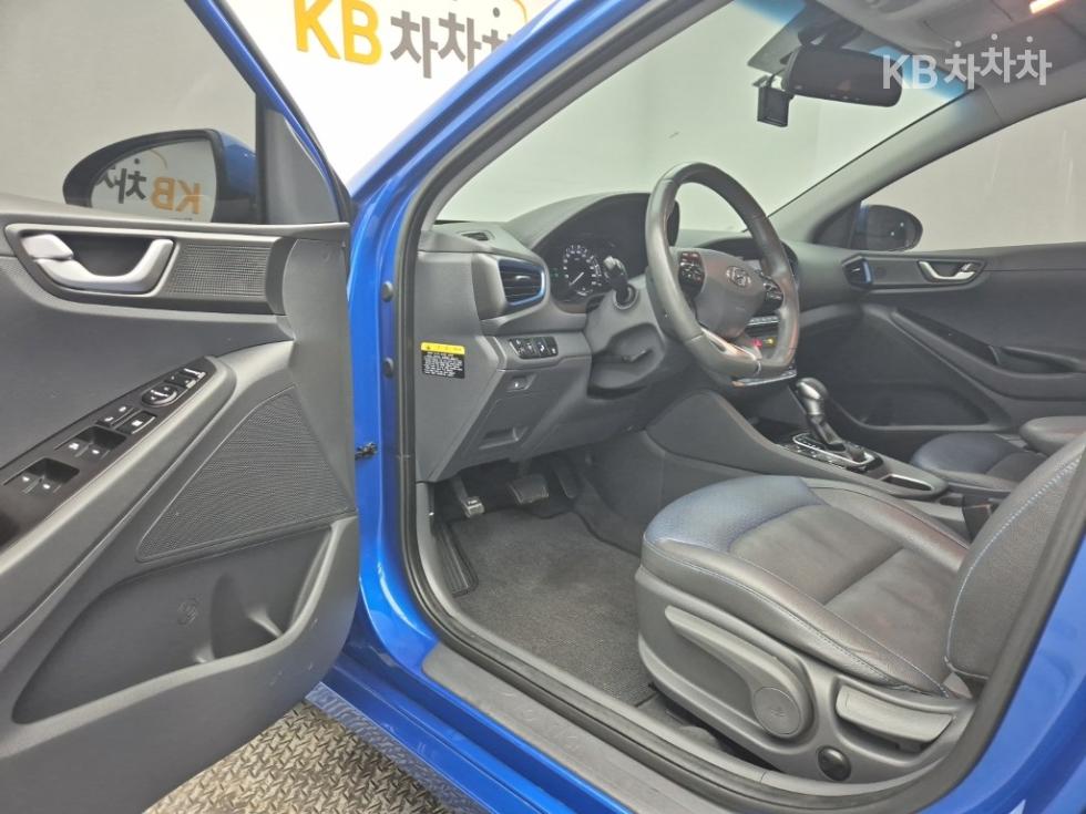 2017 - hyundai ioniq