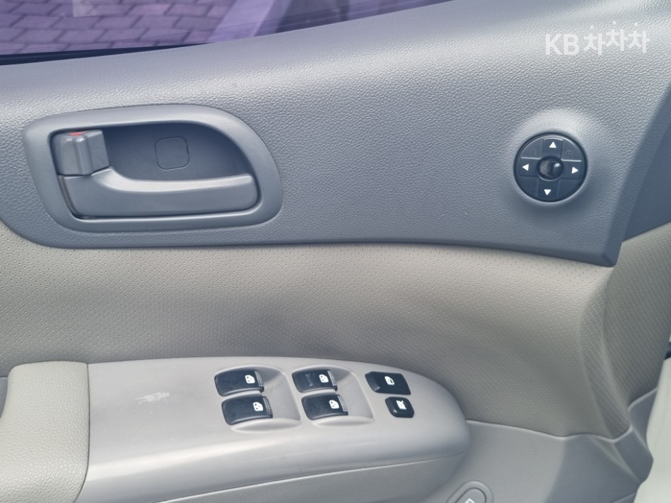2008 - kia grand carnival