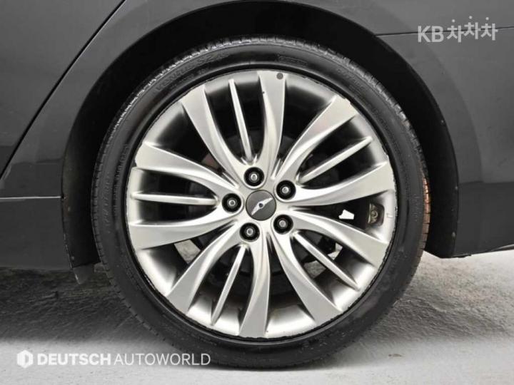 Hyundai Genesis DH G330 Premium AWD 6