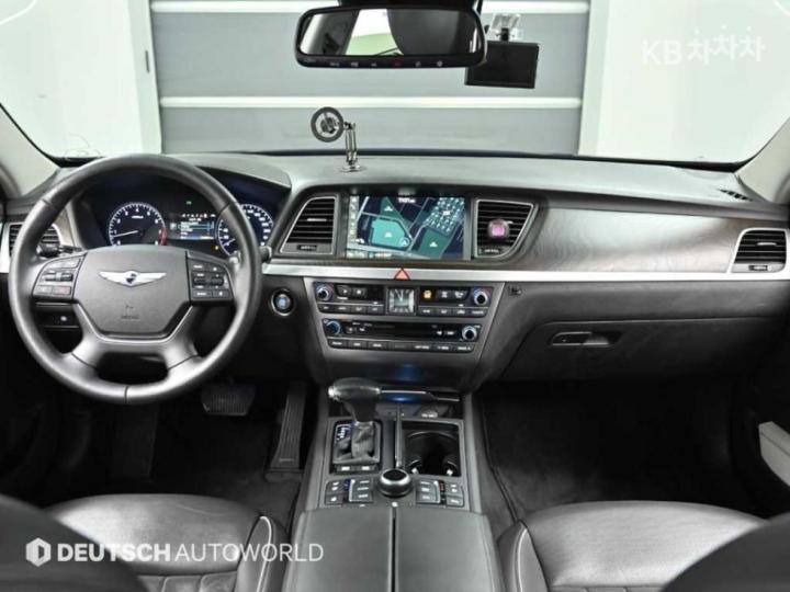 Hyundai Genesis DH G330 Premium AWD 8