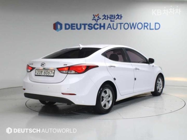 Hyundai Avante 1.6 GDi Smart Base Type 3