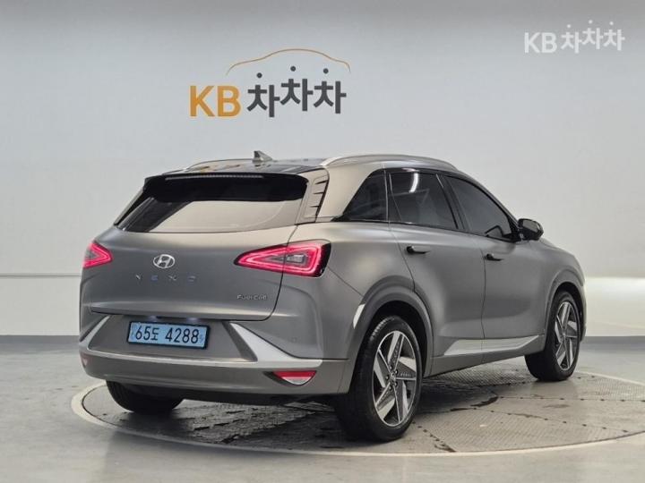 Hyundai Nexo Premium 4