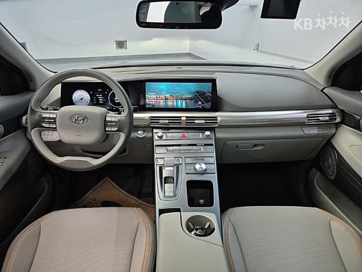 Hyundai Nexo Premium 8