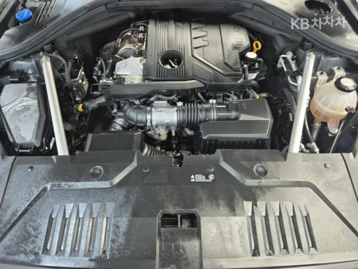 Genesis GV70 Diesel 2.2 2WD 6