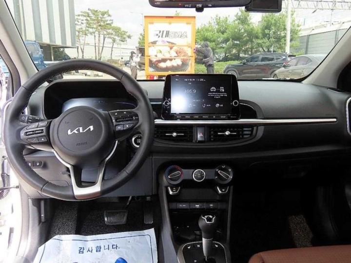 Kia Morning JA 1.0 Gasoline Prestige 8