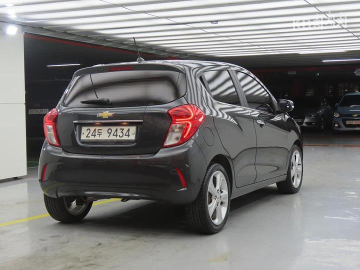 Chevrolet Spark The Next LTZ 5