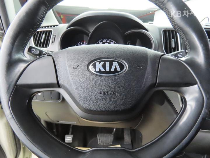 Kia Ray 1.0 Gasoline Luxury 8