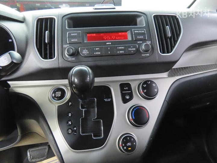 Kia Ray 1.0 Gasoline Luxury 9