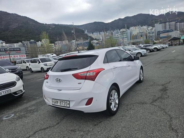 Hyundai i30 New 1.6 GDI PYL 4