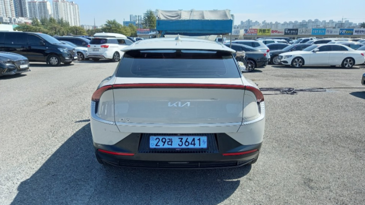 Kia EV6 Long Range 2WD Air 4
