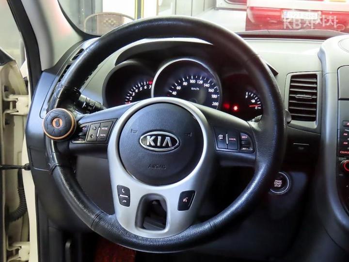Kia Soul 1.6 GDI Luxury Base Type 9