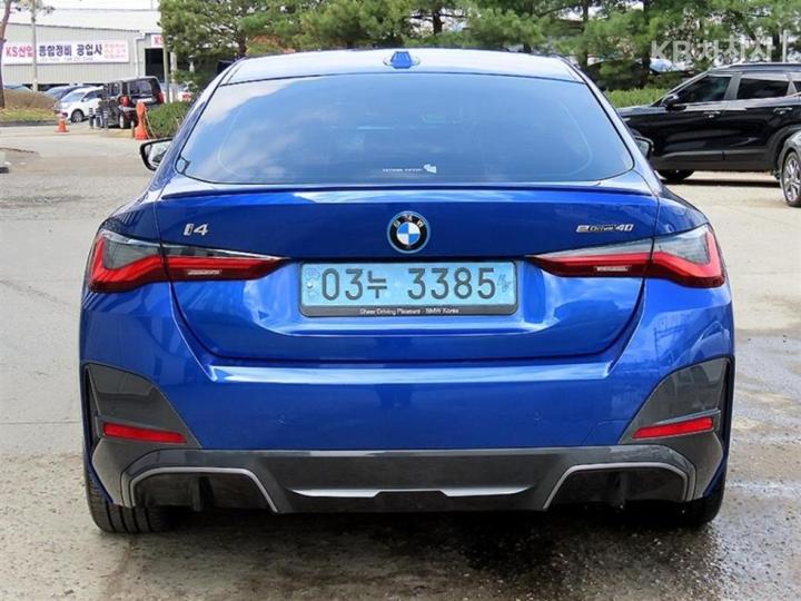 BMW i4 eDrive40 M Sport Pro 5