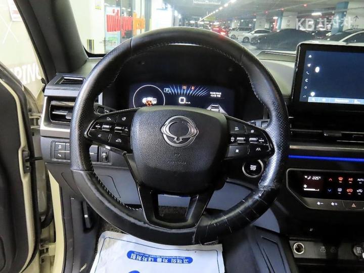 KG Mobility (Ssangyong) Rexton Sport Khan 2.2 2WD Prestige 9