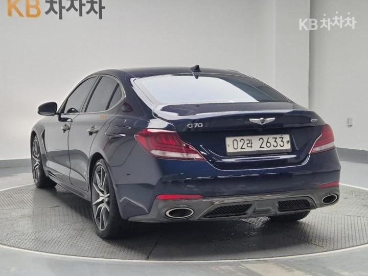 Genesis G70 2.0T Sport Package 3