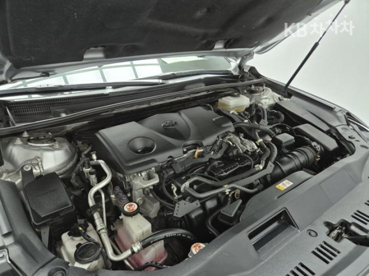 Toyota Avalon 2.5 Hybrid 6