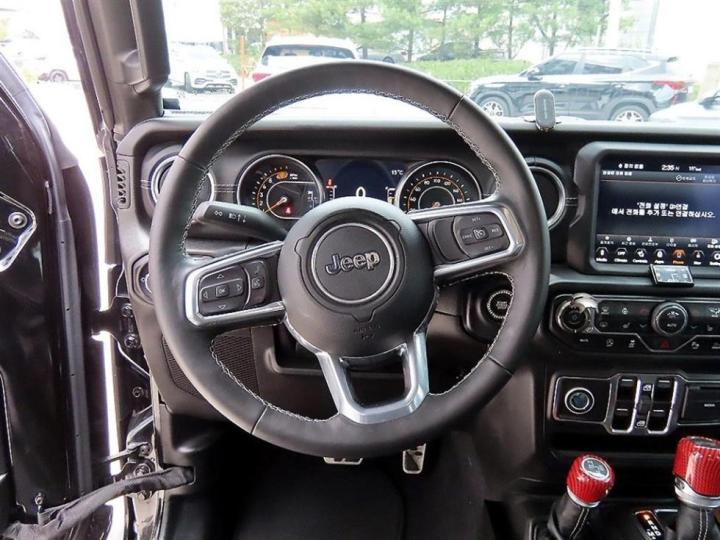 Jeep Wrangler JL 2.0 Overland 4 Duo Base Type 9