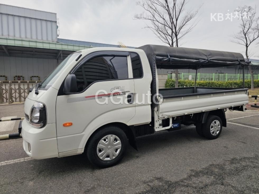 2023 - kia bongo iii