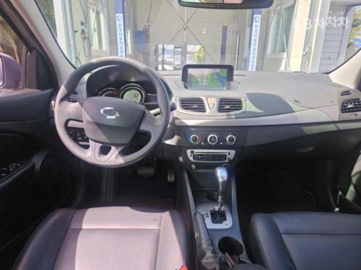 Renault SM3 Neo SE Base Type 8