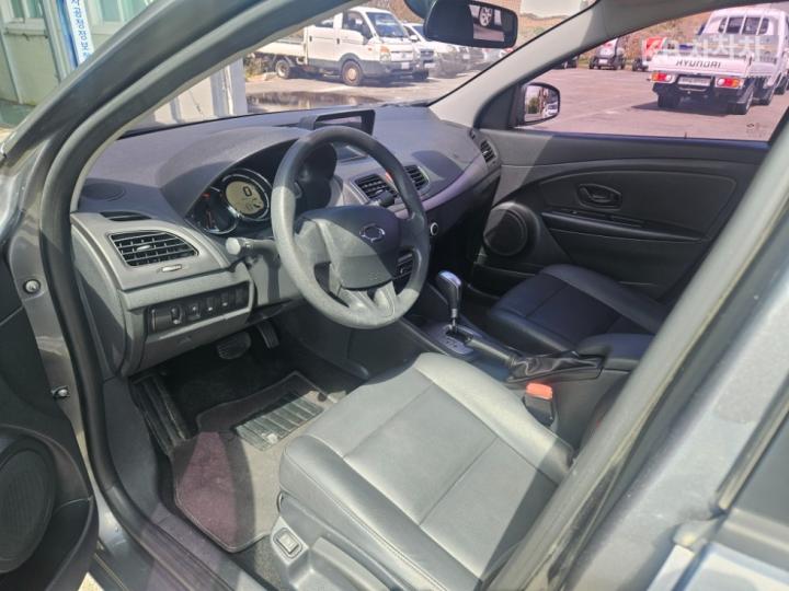 Renault SM3 Neo SE Base Type 10