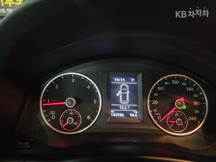 Volkswagen Tiguan New 2.0 TDI Premium 5N 8