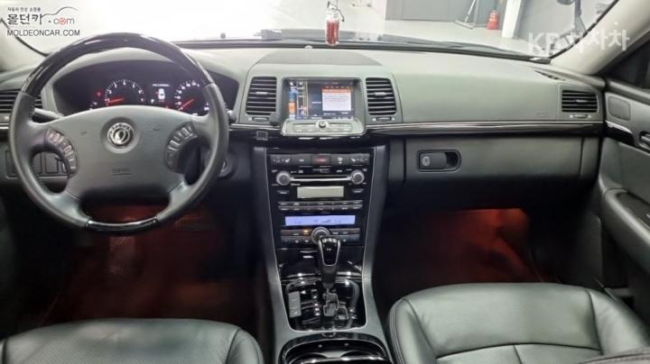 Kia Opirus Premium GH270 Deluxe Special 8