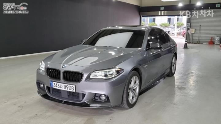 BMW 5 Series New 520d xDrive Pro Edition