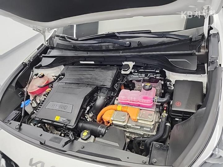 Kia Niro 1.6 HEV Prestige 6