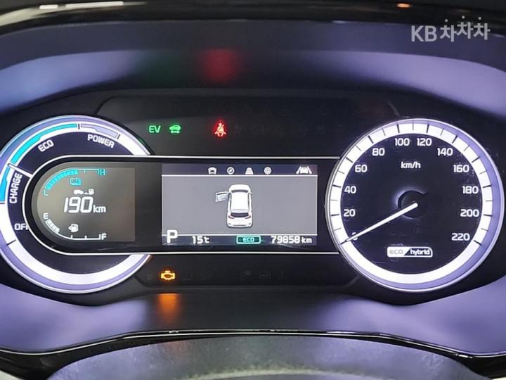 Kia Niro 1.6 HEV Prestige 7