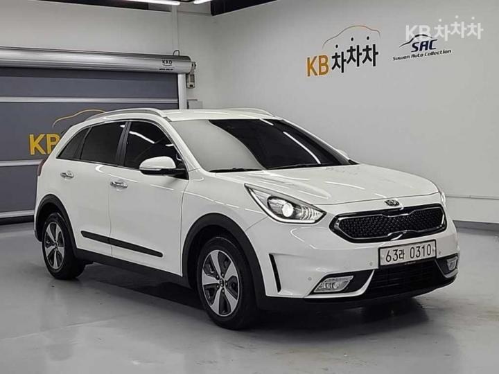 Kia Niro 1.6 Prestige 5
