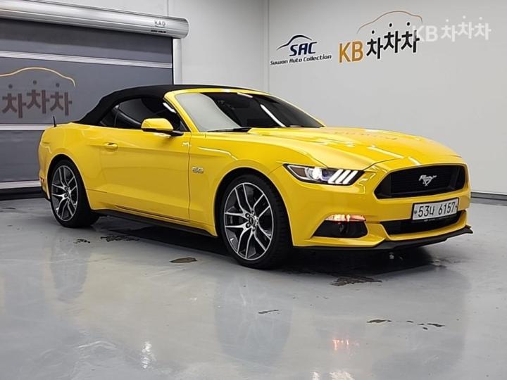 Ford Mustang Convertible Premium 5