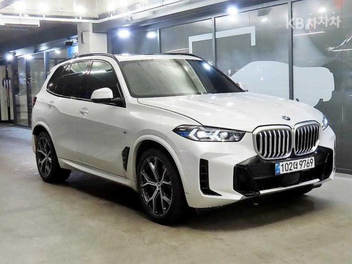 BMW X5 xDrive 40i — foto 1