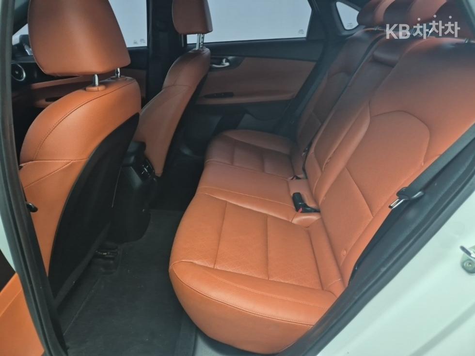 2022 - kia k3