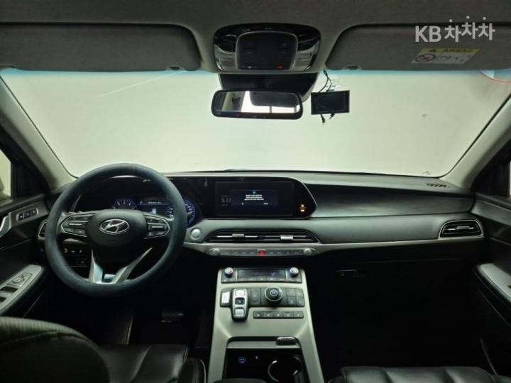 Hyundai Palisade 3.8 Gasoline Prestige 8