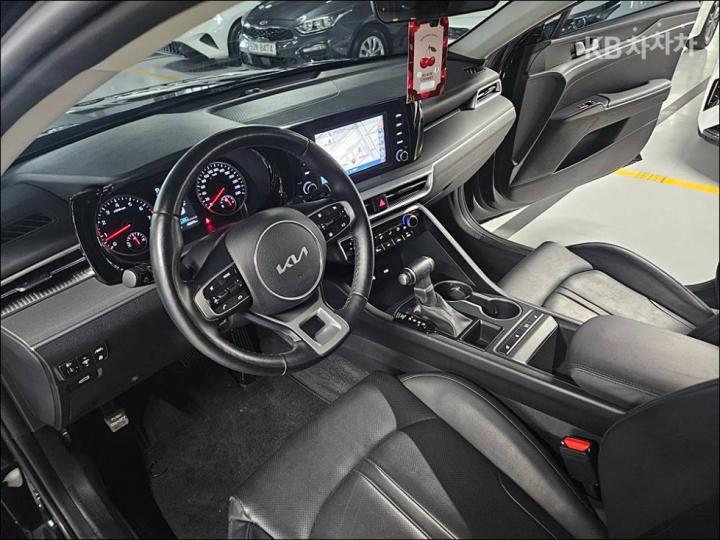 Kia K5 2.0 LPI Standard 9