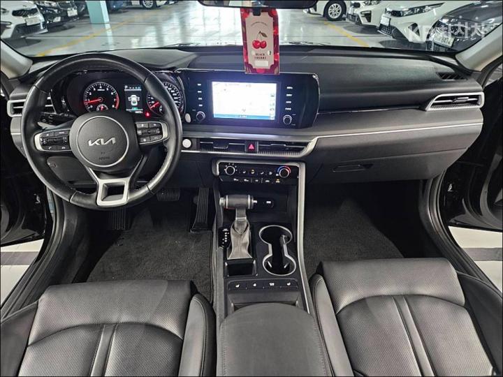 Kia K5 2.0 LPI Standard 10