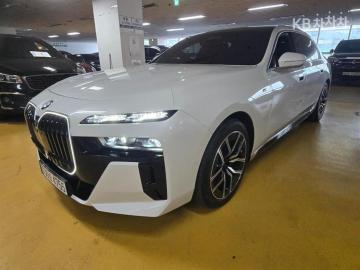 BMW 7er 740i xDrive M Sport — foto 1