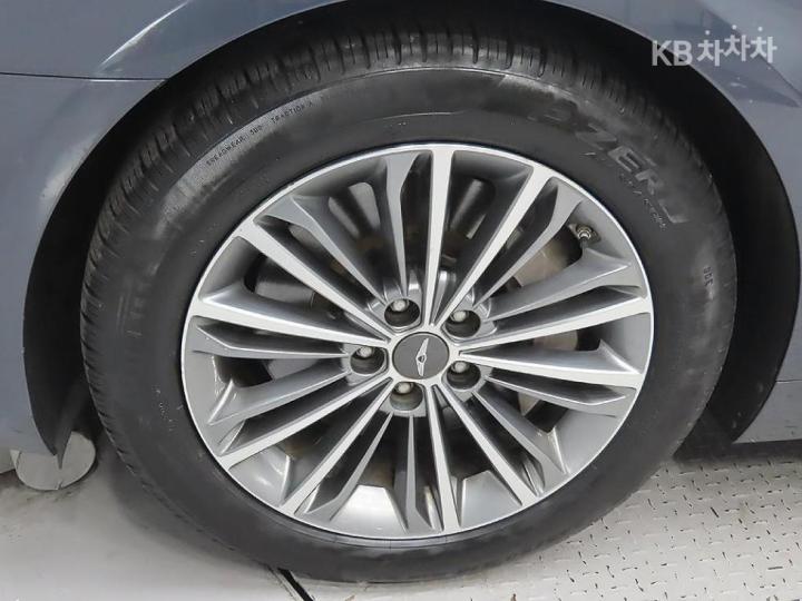 Genesis EQ900 3.8 GDI AWD Luxury 6