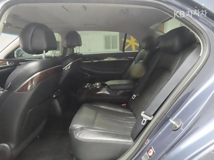 Genesis EQ900 3.8 GDI AWD Luxury 10