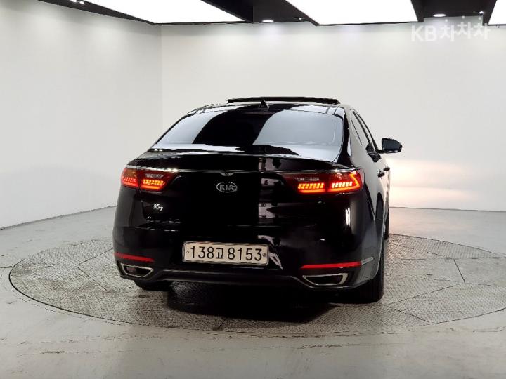 Kia K7 3.0 LPI Luxury 4