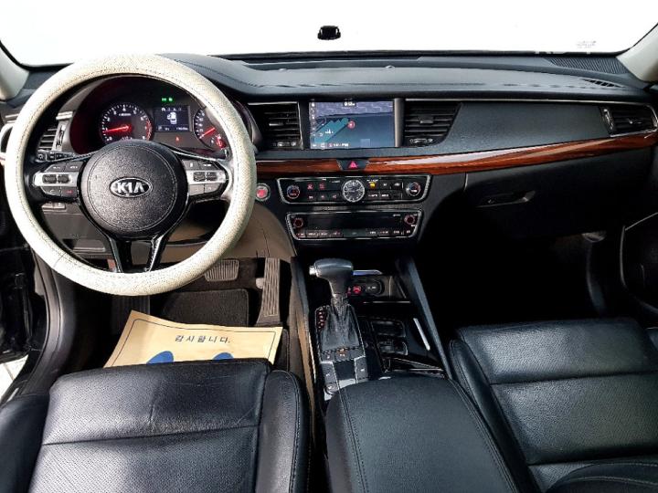 Kia K7 3.0 LPI Luxury 6