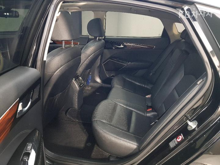 Kia K7 3.0 LPI Luxury 10