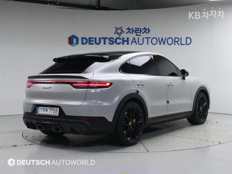 Porsche Cayenne — miniaturë 2