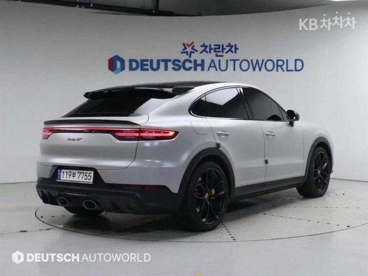 Porsche Cayenne — miniaturë 2