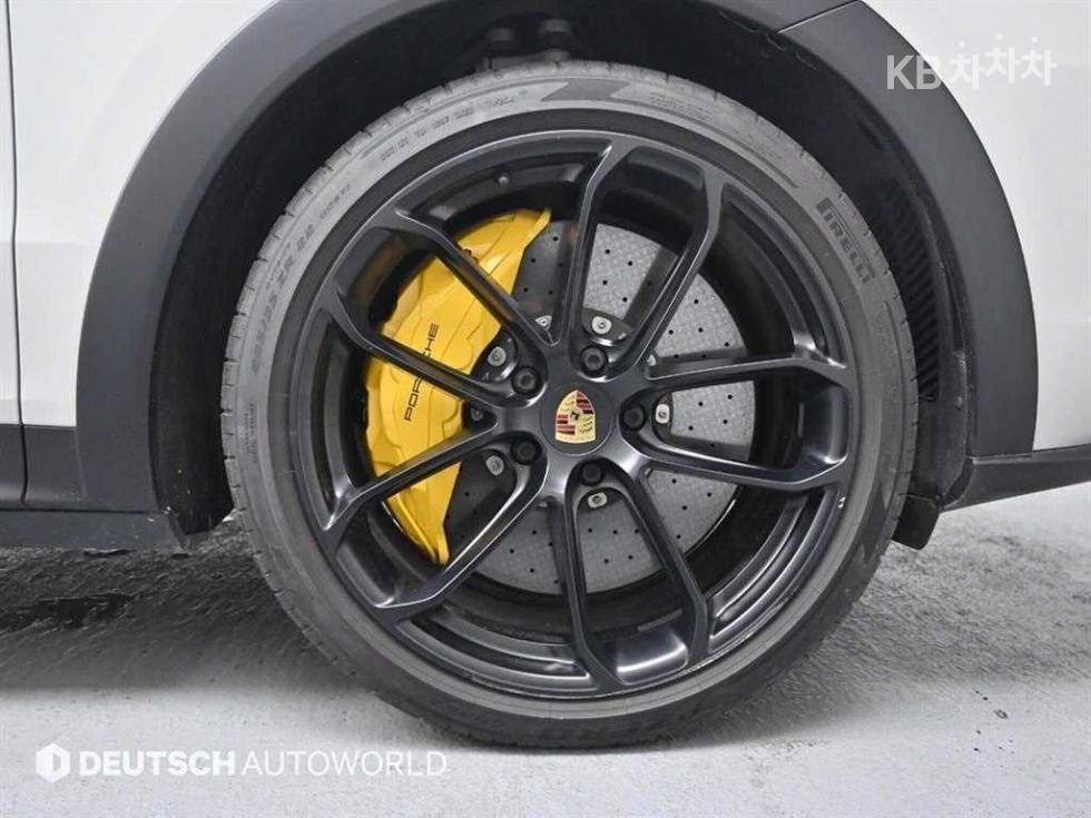 Porsche Cayenne — miniaturë 5
